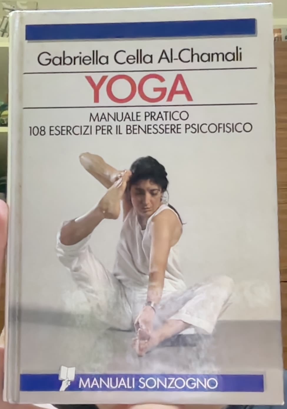 Yoga. Manuale pratico, 108 esercizi